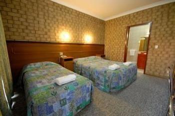 Pavlos Motel