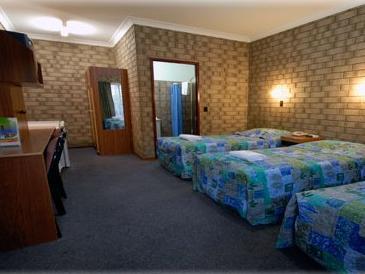 Pavlos Motel 3*